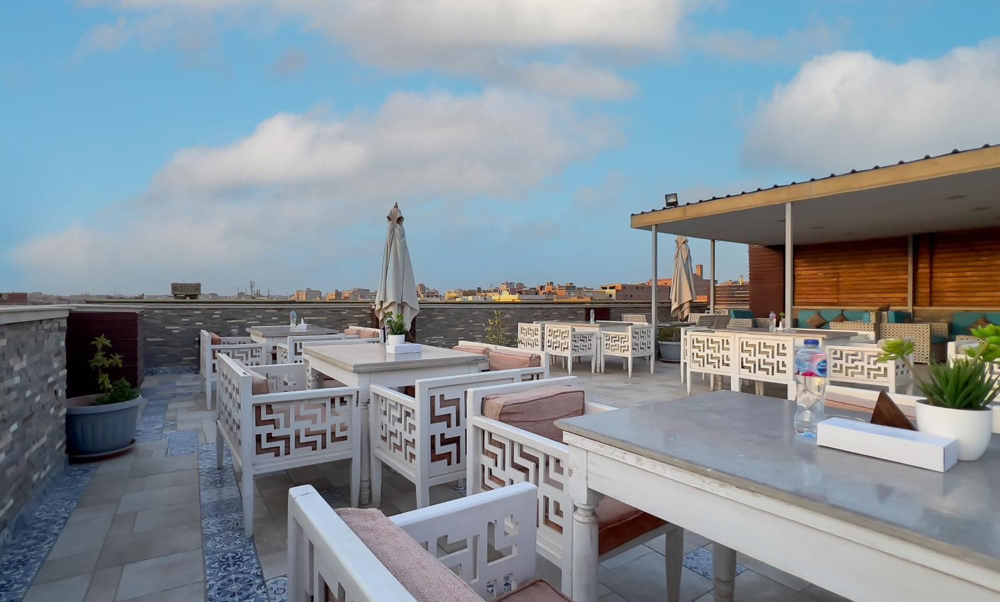 Pyramid Edge Hotel & Exclusive Pyramids View Rooftop Kafret el-Gabal 외부 사진