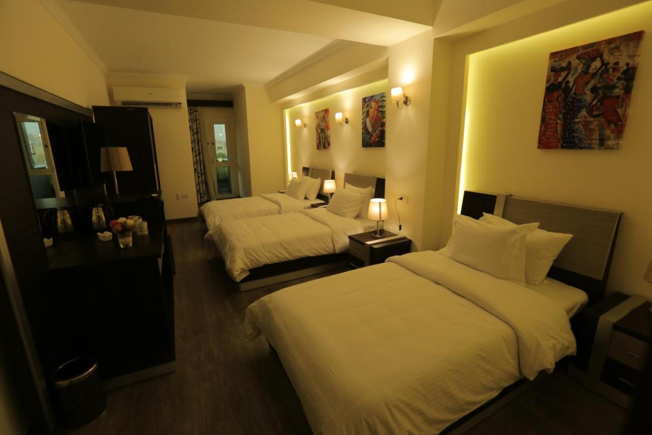 Pyramid Edge Hotel & Exclusive Pyramids View Rooftop Kafret el-Gabal 외부 사진